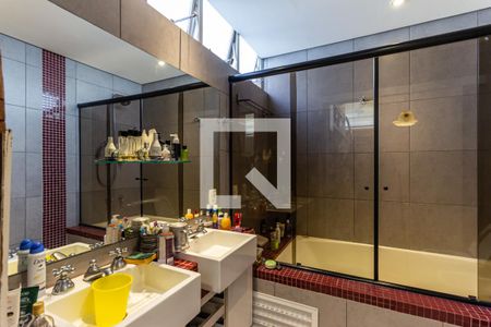 Apartamento à venda com 270m², 4 quartos e 2 vagasSuíte 1 - Banheiro