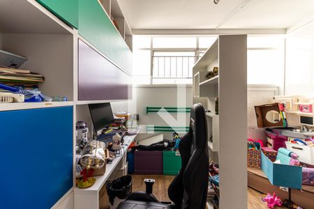 Apartamento à venda com 270m², 4 quartos e 2 vagasQuarto 4