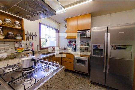 Casa para alugar com 465m², 4 quartos e 5 vagasCozinha