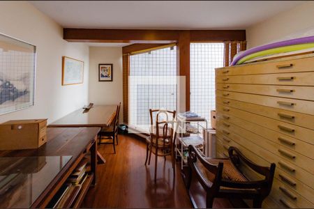 Casa para alugar com 465m², 4 quartos e 5 vagasQuarto 1