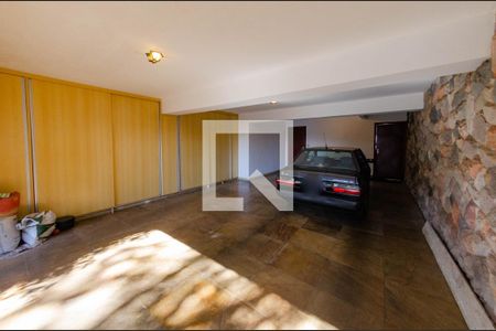 Casa para alugar com 465m², 4 quartos e 5 vagasGaragem