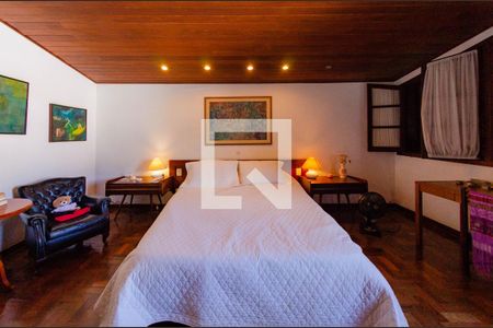 Casa para alugar com 465m², 4 quartos e 5 vagasSuíte