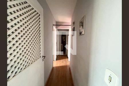 Corredor de apartamento para alugar com 3 quartos, 84m² em Vila Alexandria, São Paulo