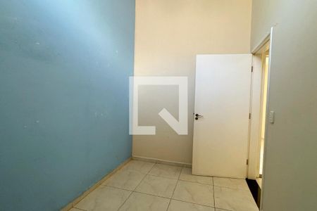 Casa de condomínio à venda com 130m², 3 quartos e 2 vagasQuarto 3