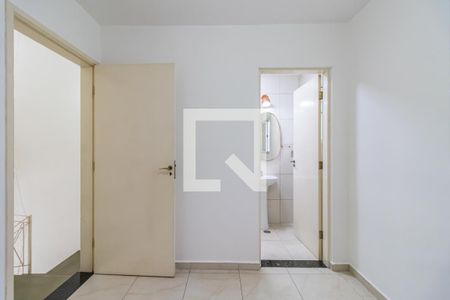 Suíte de casa de condomínio para alugar com 3 quartos, 130m² em Jardim Tupanci, Barueri