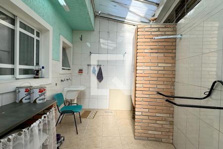 Casa de condomínio à venda com 130m², 3 quartos e 2 vagasÁrea de Serviço