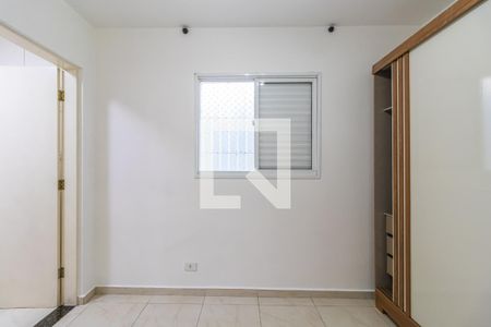 Suíte de casa de condomínio para alugar com 3 quartos, 130m² em Jardim Tupanci, Barueri
