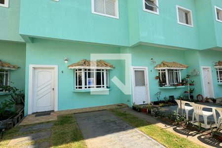 Casa de condomínio à venda com 130m², 3 quartos e 2 vagasFachada