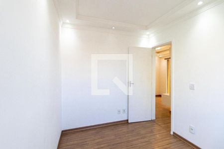 Quarto 1 de apartamento para alugar com 2 quartos, 58m² em Sítio Cercado, Curitiba