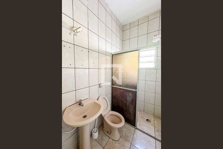 Banheiro de casa para alugar com 1 quarto, 70m² em Vila Nossa Senhora do Retiro, São Paulo