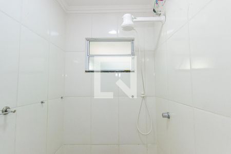 Banheiro de kitnet/studio para alugar com 1 quarto, 60m² em Penha Circular, Rio de Janeiro