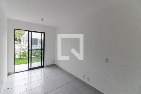 Sala de apartamento à venda com 2 quartos, 60m² em Vargem Grande, Rio de Janeiro