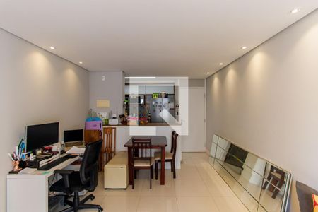 Sala de apartamento para alugar com 2 quartos, 61m² em Vila Cunha Bueno, São Paulo