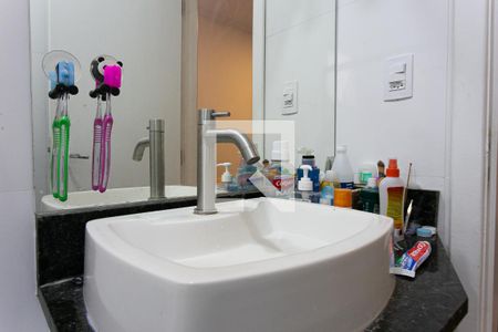 Casa de condomínio à venda com 72m², 2 quartos e 1 vagaBanheiro Suite