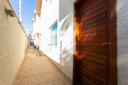 Casa de condomínio à venda com 72m², 2 quartos e 1 vagaCorredor