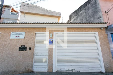 Casa de condomínio à venda com 72m², 2 quartos e 1 vagaFachada