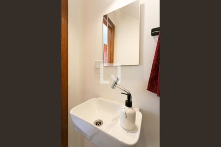 Casa de condomínio à venda com 72m², 2 quartos e 1 vagaLavabo