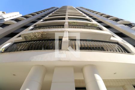 Apartamento à venda com 92m², 3 quartos e 2 vagasFachada