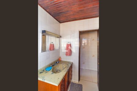 Casa à venda com 175m², 3 quartos e 1 vagaBanheiro 2