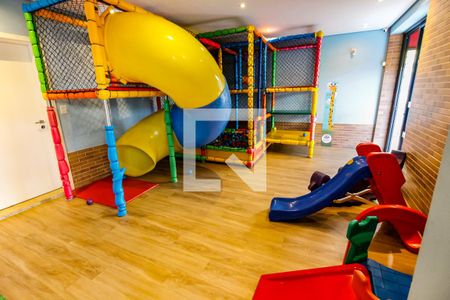 Apartamento à venda com 207m², 3 quartos e 4 vagas Apartamento à venda com 207m², 3 quartos e 4 vagasBrinquedoteca