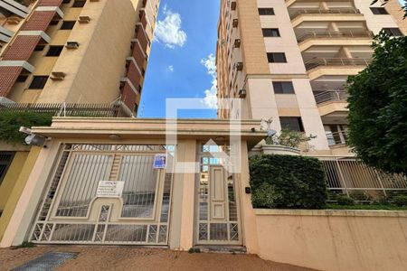 Apartamento para alugar com 70m², 2 quartos e 2 vagasFachada