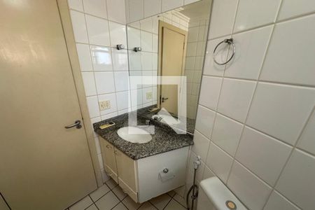 Apartamento para alugar com 70m², 2 quartos e 2 vagasBanheiro Social
