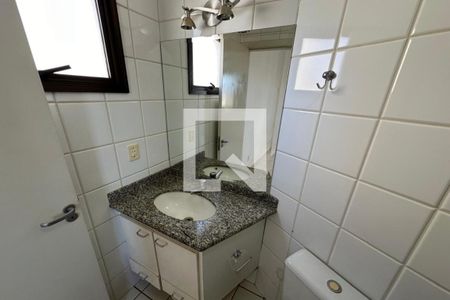 Apartamento para alugar com 70m², 2 quartos e 2 vagasBanheiro da Suíte