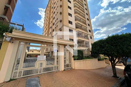 Apartamento para alugar com 70m², 2 quartos e 2 vagasFachada