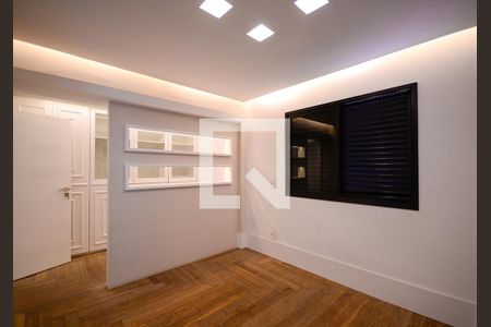 Apartamento à venda com 170m², 3 quartos e 3 vagasQuarto 2 - Suite 