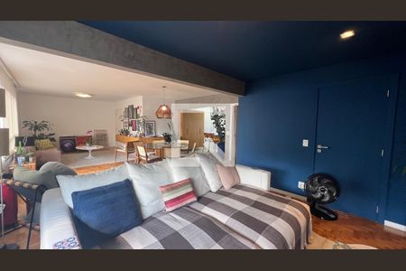 Apartamento à venda com 150m², 2 quartos e 1 vagaSala de TV