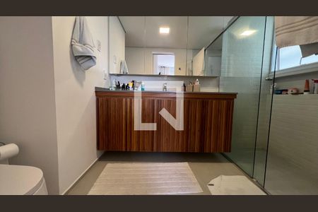 Apartamento à venda com 150m², 2 quartos e 1 vagaBanheiro da Suíte