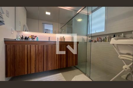 Apartamento à venda com 150m², 2 quartos e 1 vagaBanheiro da Suíte