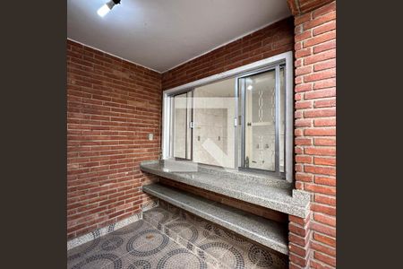 Casa à venda com 100m², 3 quartos e 2 vagasÁrea externa - Churrasqueira