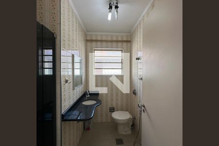 Casa à venda com 100m², 3 quartos e 2 vagasBanheiro