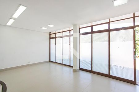 Sala de casa para alugar com 3 quartos, 250m² em Lídice, Uberlândia