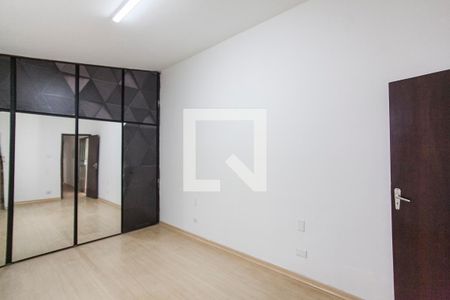 Suite de casa para alugar com 3 quartos, 250m² em Lídice, Uberlândia