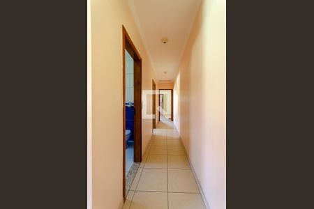 Corredor de casa para alugar com 4 quartos, 249m² em Vila Pereira Barreto, São Paulo