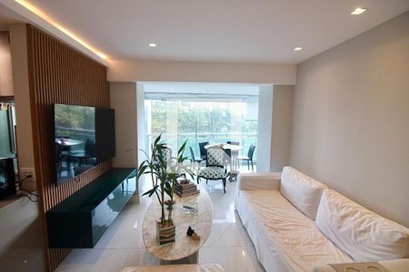 Sala de apartamento para alugar com 2 quartos, 112m² em Barra da Tijuca, Rio de Janeiro