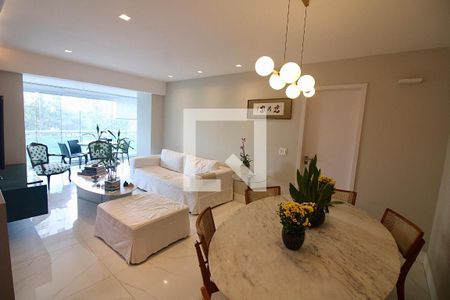 Sala de apartamento para alugar com 2 quartos, 112m² em Barra da Tijuca, Rio de Janeiro