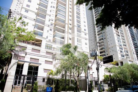 Apartamento à venda com 68m², 2 quartos e 2 vagasFachada e portaria
