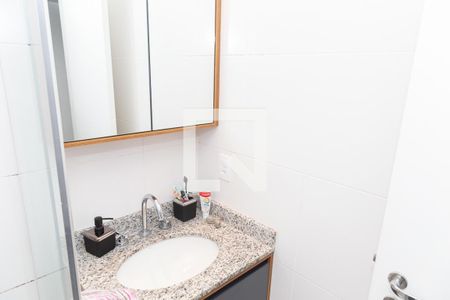 Apartamento à venda com 68m², 2 quartos e 2 vagasBanheiro Social
