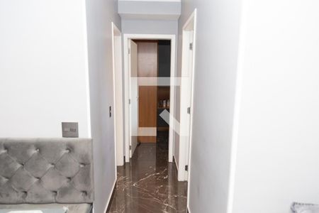 Apartamento à venda com 68m², 2 quartos e 2 vagasCorredor