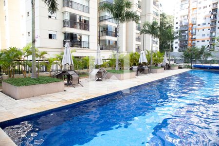 Apartamento à venda com 68m², 2 quartos e 2 vagasPiscina