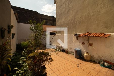 Casa à venda com 120m², 2 quartos e 1 vagaQuintal