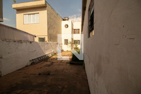 Casa à venda com 120m², 2 quartos e 1 vagaQuintal