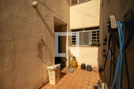 Casa à venda com 120m², 2 quartos e 1 vagaQuintal