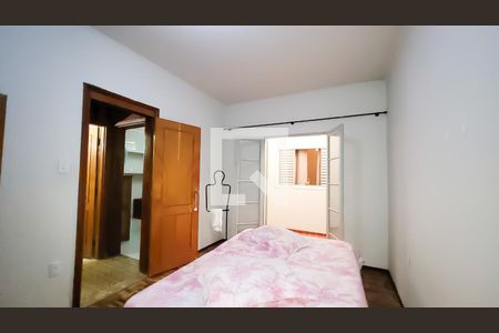 Casa à venda com 230m², 3 quartos e 2 vagas Casa à venda com 230m², 3 quartos e 2 vagasQuarto 2