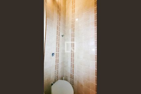 Casa à venda com 230m², 3 quartos e 2 vagas Casa à venda com 230m², 3 quartos e 2 vagasBanheiro de serviço