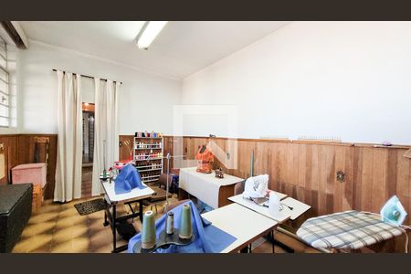 Casa à venda com 230m², 3 quartos e 2 vagas Casa à venda com 230m², 3 quartos e 2 vagasÁrea comum