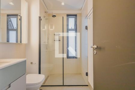 Banheiro de apartamento para alugar com 1 quarto, 54m² em Pinheiros, São Paulo